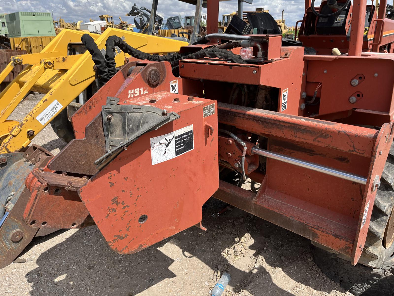 ./imagenes/INVOICE/2019/17566/ZANJADORA DITCH WITCH 8020T (5).JPG